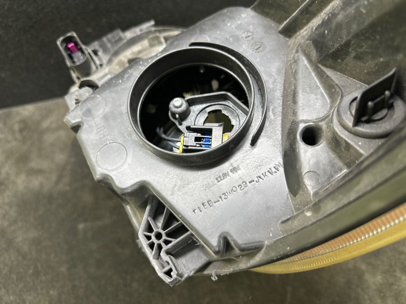 Фара правая FOCUS 10-18 2018 2.0 C20HDEX