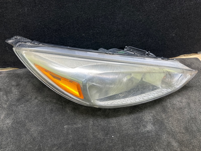 Фара правая FORD FOCUS 10-18 MK3 2.0 C20HDEX