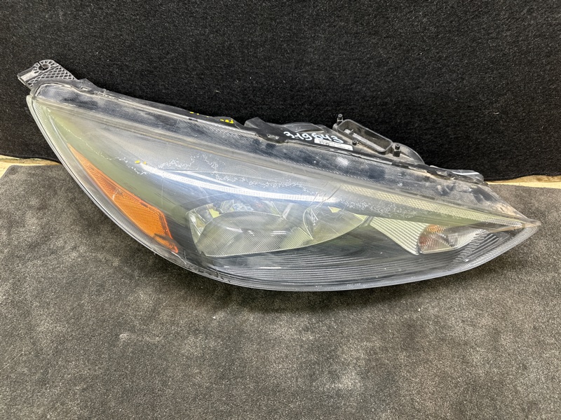 Фара правая FOCUS 10-18 15-