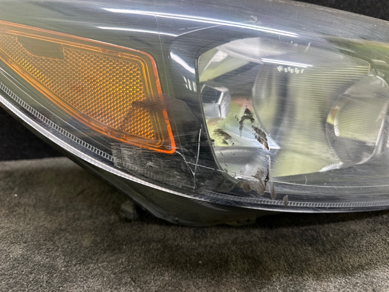 Фара правая FOCUS 10-18 15-