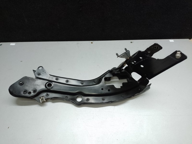 Панель передняя верхняя левый MERCEDES E-CLASS W211 02-09 W211 M272972 3.5