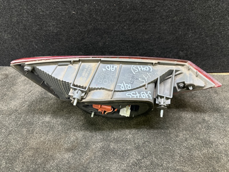 Фонарь внутренний правый ELANTRA AD 16- 2017 AD 2.0 G4NH