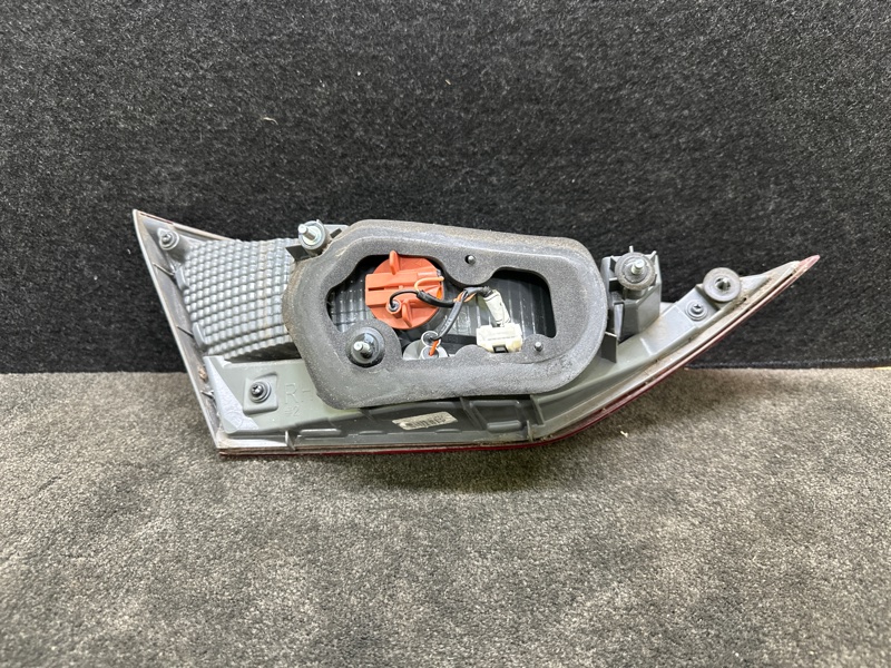 Фонарь внутренний правый ELANTRA AD 16- 2017 AD 2.0 G4NH