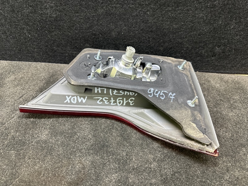 Фонарь внутренний левый MDX (YD2) 06-13 2007 YD2 3.7 J37A1