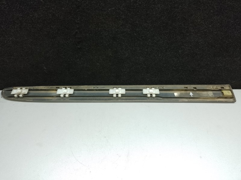 Молдинг двери задний левый E-CLASS W211 02-09 2008 W211 M272972 3.5 Молдинг двери задний левый E-CLASS W211 02-09 2008 W211 M272972 3.5