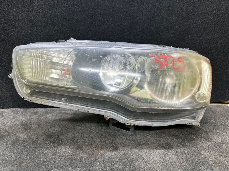 Фара левая MITSUBISHI LANCER X 10 07-15 2.0 4B11