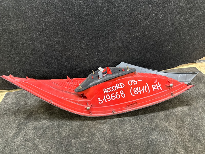 Фонарь наружный правый ACCORD COUPE 03-07 2003 J30A4 Фонарь наружный правый ACCORD COUPE 03-07 2003 J30A4