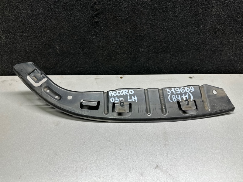 Кронштейн заднего бампера левый ACCORD COUPE 03-07 2003 J30A4