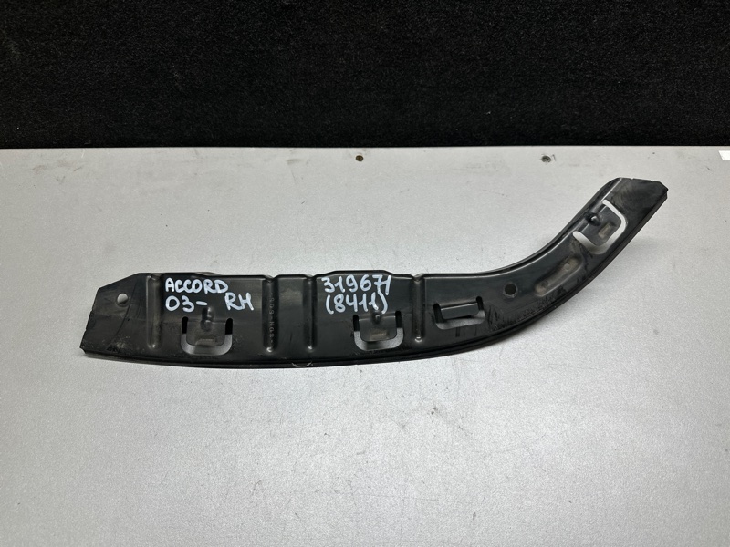 Кронштейн заднего бампера правый HONDA ACCORD COUPE 03-07 2003 J30A4 71505-SDN-A00 Б/У