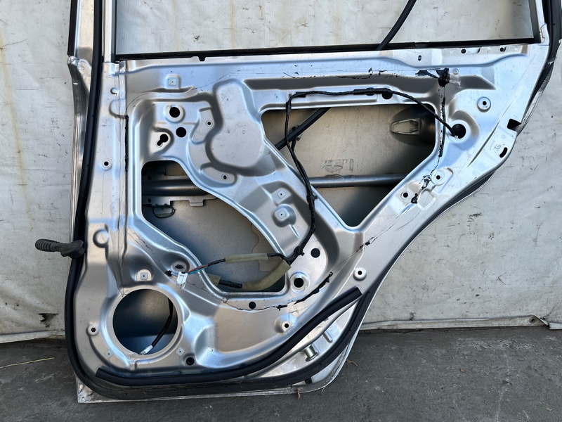 Дверь задняя правая CROSSTREK 12-17 2015 GP FB20X e-Boxer