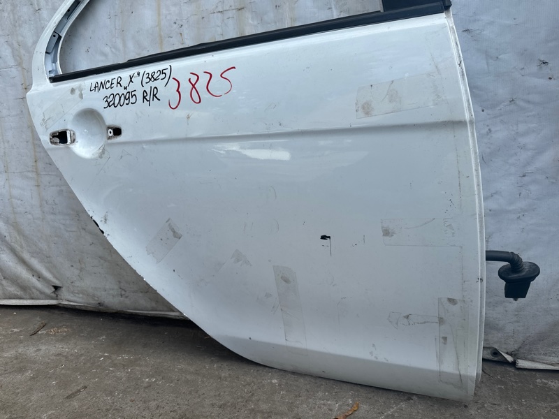 Дверь задняя правая LANCER X 10 07-15 2014 2.0 4B11