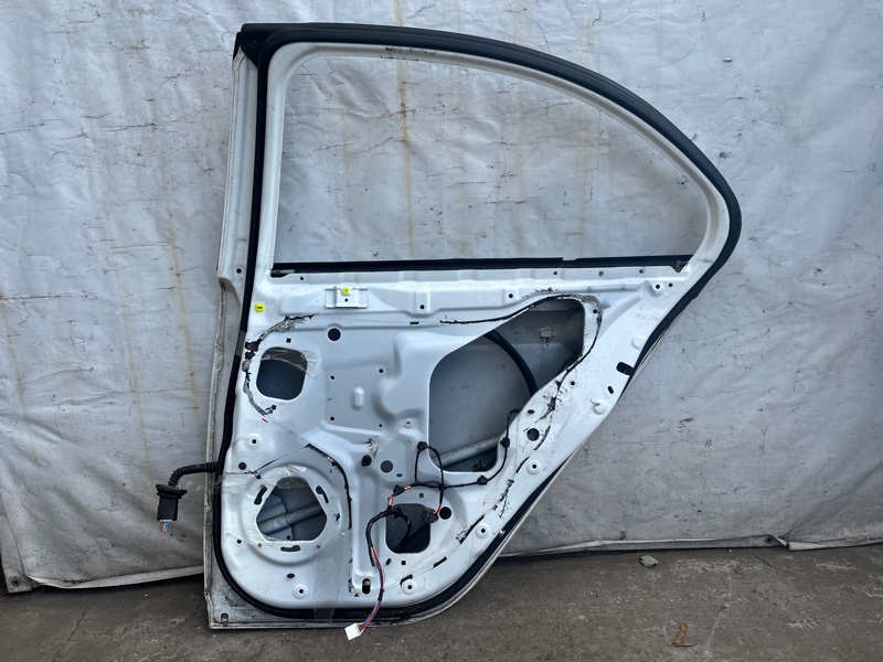 Дверь задняя правая LANCER X 10 07-15 2014 2.0 4B11