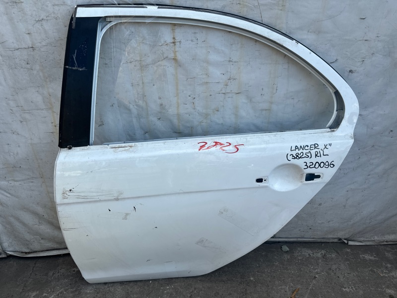 Дверь задняя левая LANCER X 10 07-15 2014 2.0 4B11