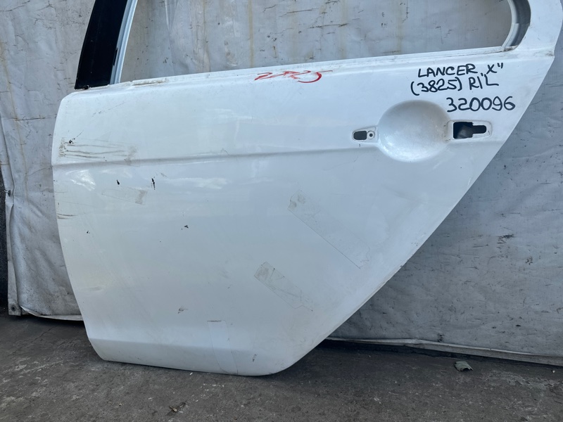 Дверь задняя левая LANCER X 10 07-15 2014 2.0 4B11