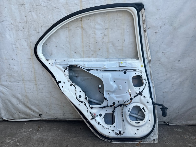 Дверь задняя левая LANCER X 10 07-15 2014 2.0 4B11