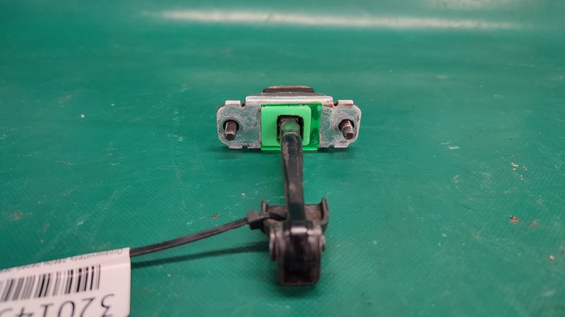 Ограничитель двери передний левый ELANTRA AD 16- 2018 2.0 G4NH Ограничитель двери передний левый ELANTRA AD 16- 2018 2.0 G4NH