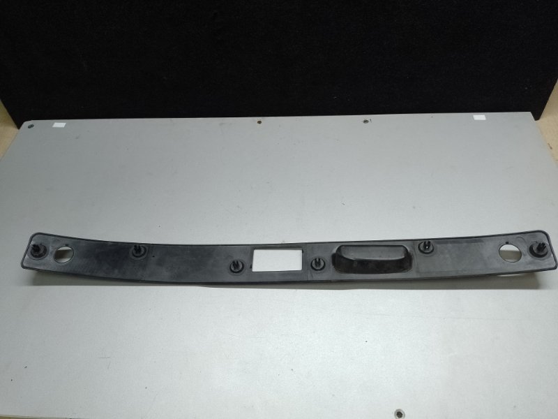 Накладка крышки багажника E-CLASS W211 02-09 2007 W211 M272964 3.5