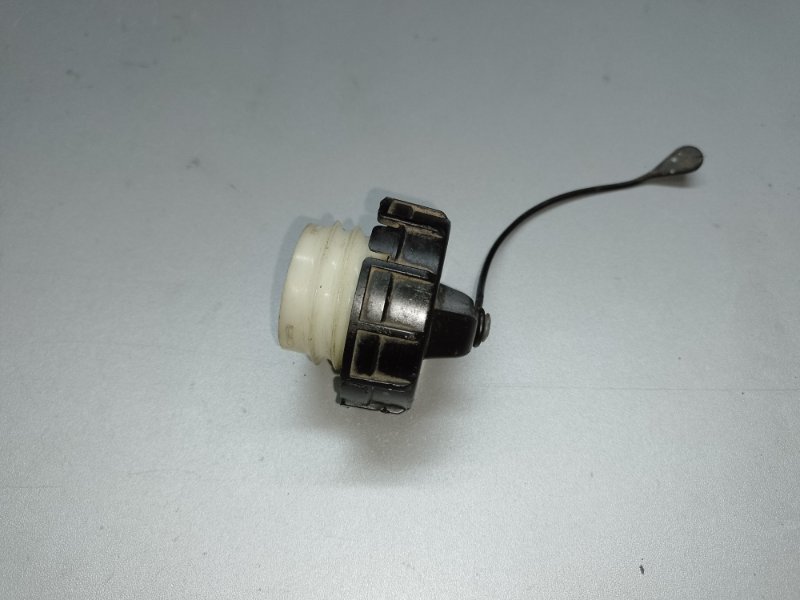 Крышка топливного бака MITSUBISHI OUTLANDER 03-07