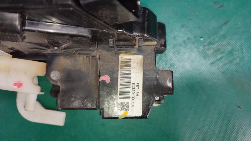 Замок двери передний правый ELANTRA MD 10-15 2014 1.8 G4NB