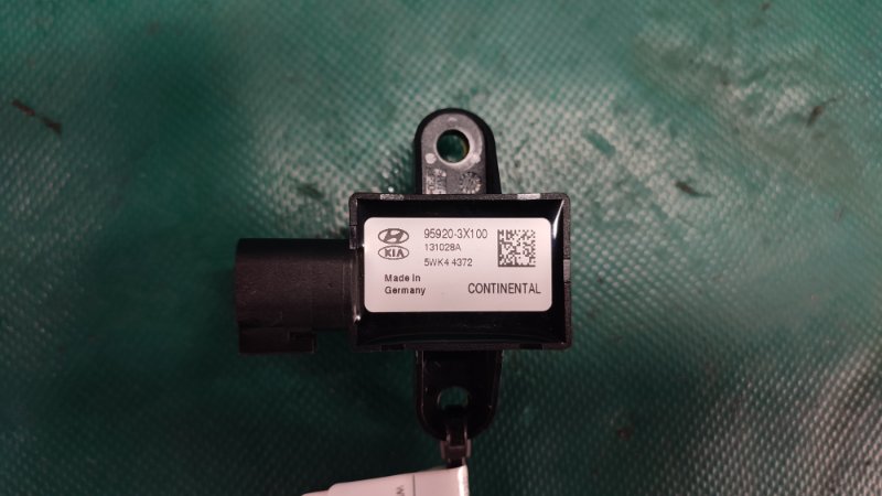 Датчик удара передний левый ELANTRA MD 10-15 2014 1.8 G4NB