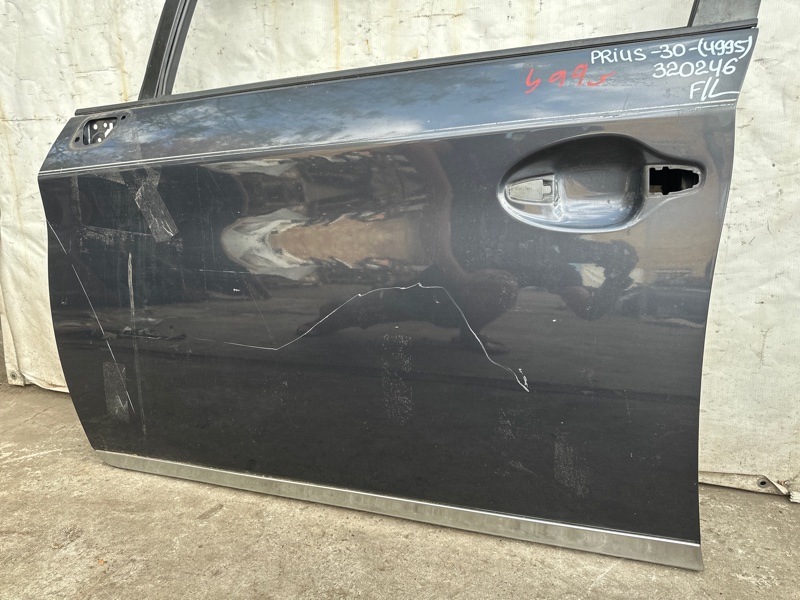 Дверь передняя левая PRIUS - 30 09-17 2013 1.8 2ZRFXE