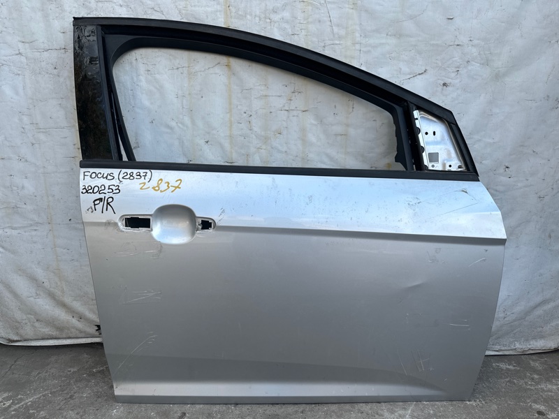 Дверь передняя правая FORD FOCUS 10-18 2018 2.0 C20HDEX F1EZ-5820124-A Б/У