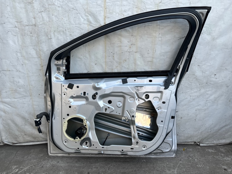 Дверь передняя правая FOCUS 10-18 2018 2.0 C20HDEX