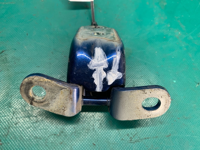 Петля двери нижняя задняя правая HYUNDAI ELANTRA AD 16- 2.0 G4NH