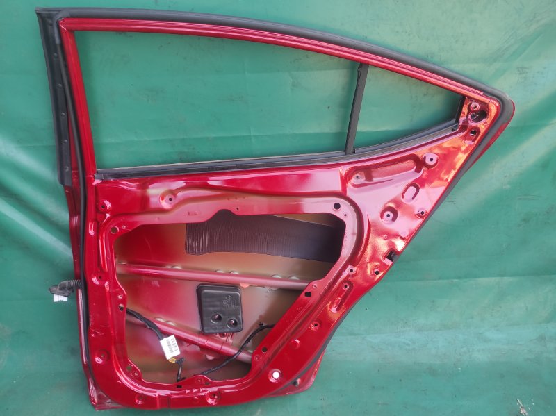 Дверь задняя правая ELANTRA AD 16- 2018 2.0 G4NH Дверь задняя правая ELANTRA AD 16- 2018 2.0 G4NH