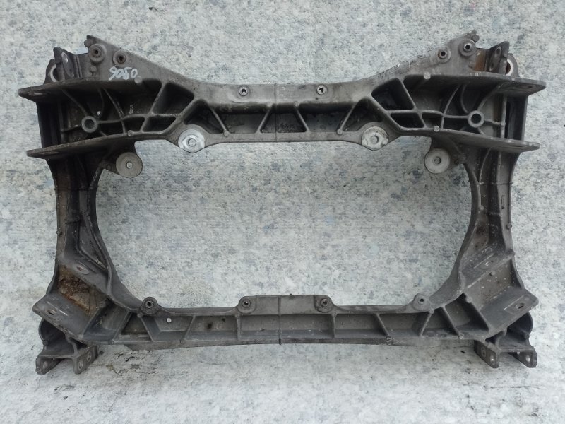 Балка передней подвески LEXUS LS460 06-12 XF40 4.6 1UR-FSE