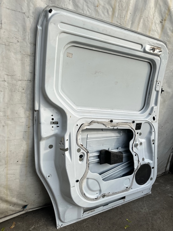 Дверь боковая сдвижная левая TRANSIT CONNECT 13-24 2019 2.0 C20HDEX