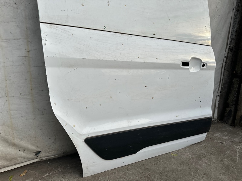 Дверь боковая сдвижная правая FORD TRANSIT CONNECT 13-24 2.0 C20HDEX