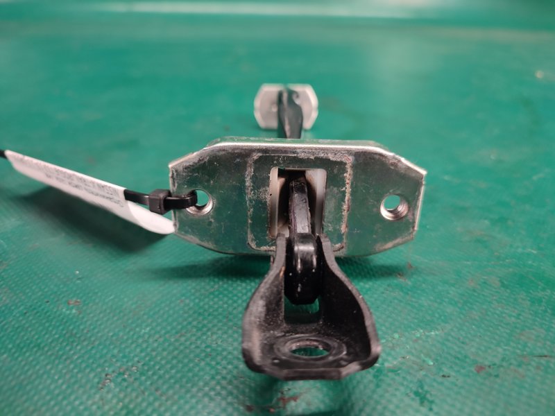 Ограничитель двери задний левый X-TRAIL/ROGUE T32 13-20 2017 2.5 QR25DE