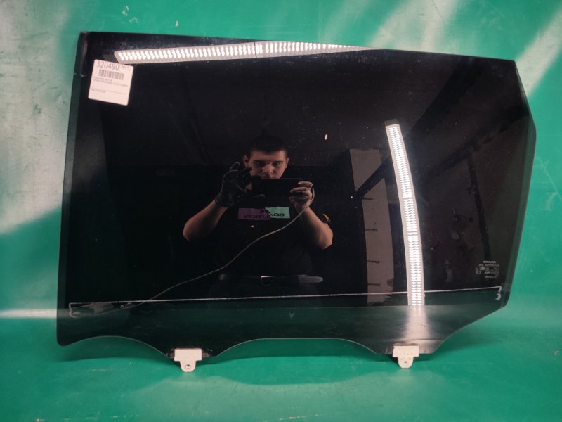 Стекло двери заднее левое NISSAN X-TRAIL/ROGUE T32 13-20 2017 2.5 QR25DE 82301-7FR0B Б/У