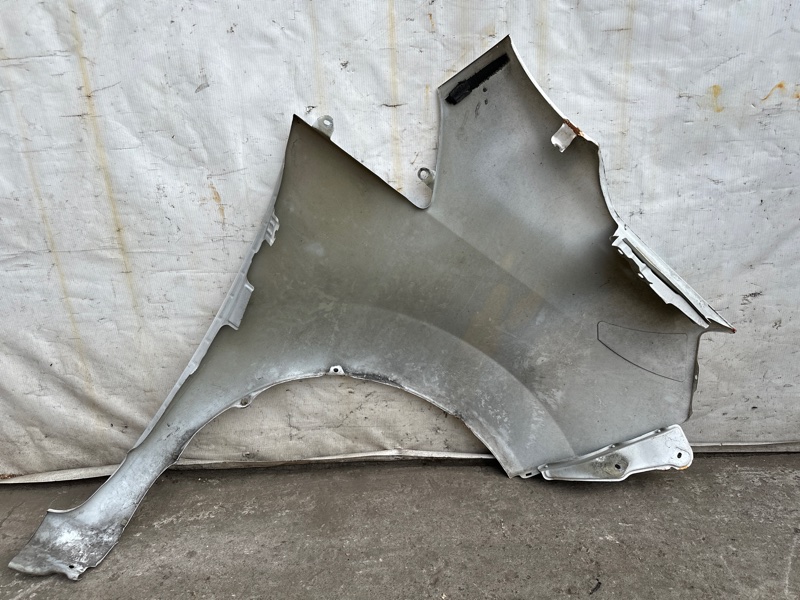 Крыло переднее левое NV200 USA 13- Крыло переднее левое NV200 USA 13-