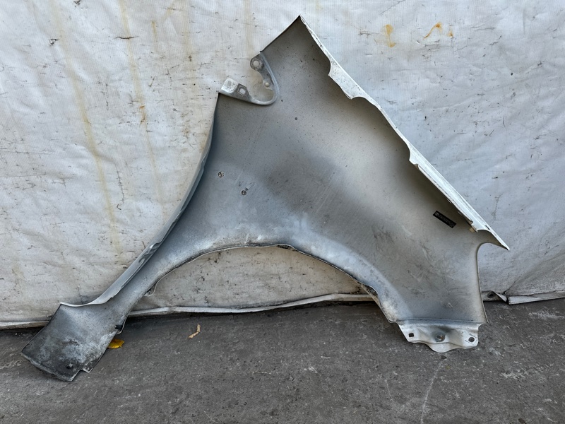 Крыло переднее левое PRIUS C/AQUA 11-14 2013 NHP10L 1NZ-FXE 1.5L