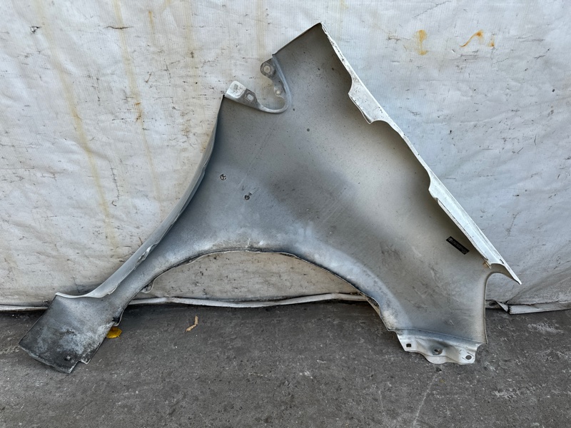 Крыло переднее левое PRIUS C/AQUA 11-14 2013 NHP10L 1NZ-FXE 1.5L