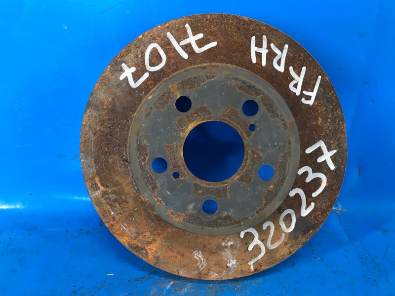 Тормозной диск передний TOYOTA PRIUS 16- 2016 1.8 2ZRFXE 4351247060 Б/У