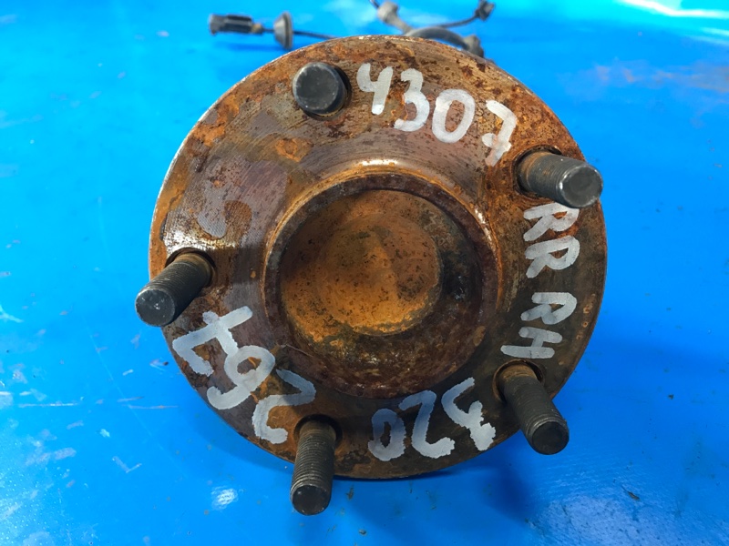 Ступица задняя правая MITSUBISHI OUTLANDER GF 12- 2013 2.4 3785A033 Б/У