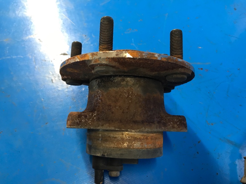 Ступица задняя правая OUTLANDER GF 12- 2013 2.4