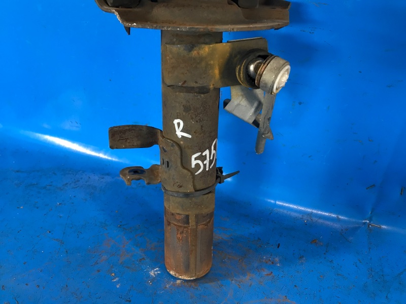 Амортизатор передний правый FOCUS 10-18 2017 2.0