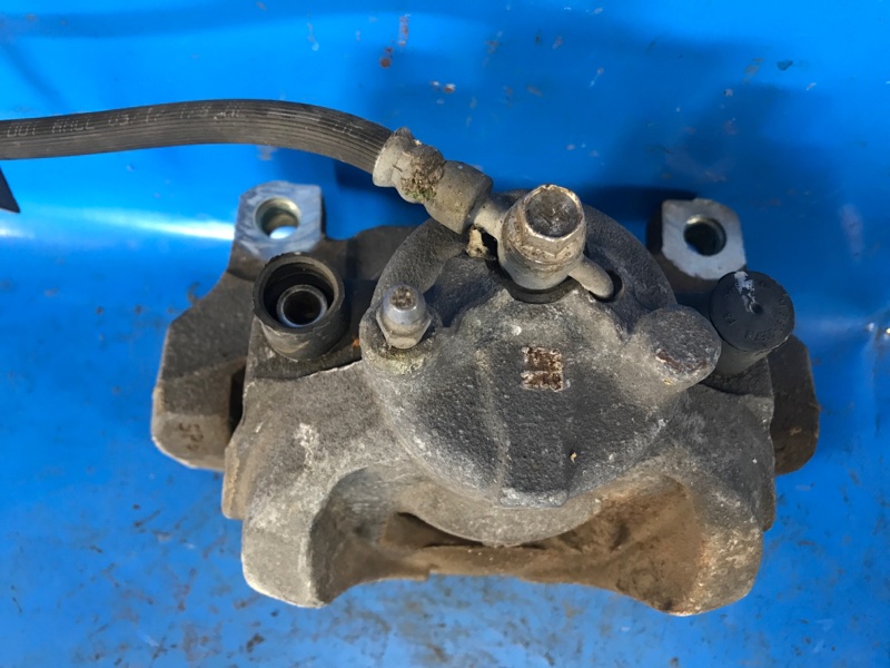 Суппорт тормозной передний правый MKZ 13-20 2017 C20HDTX 2.0L EcoBoost