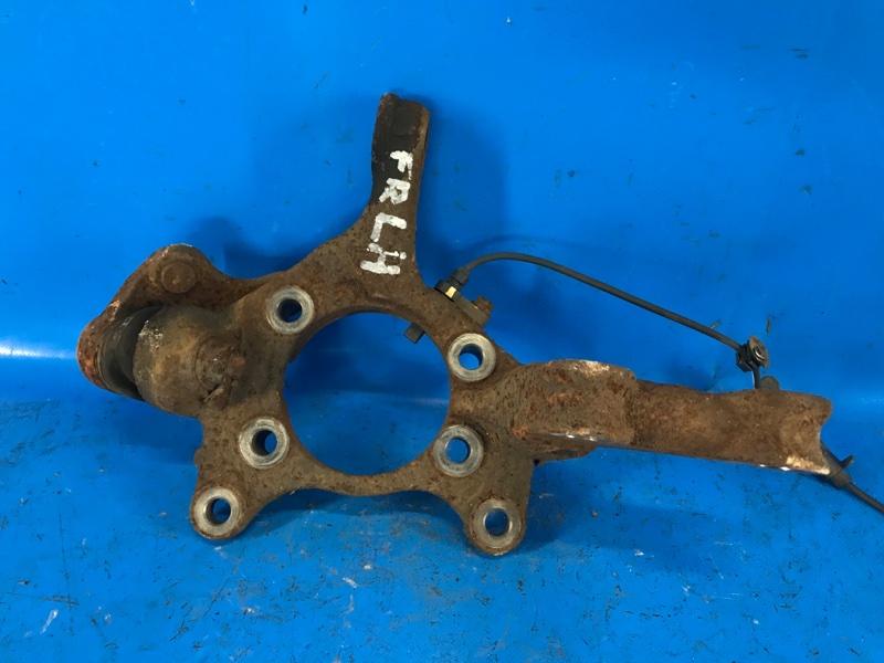 Кулак поворотный левый TOYOTA PRIUS PLUS 11-14 2013 ZVW41L 1.8 2ZRFXE 4321212410 Б/У