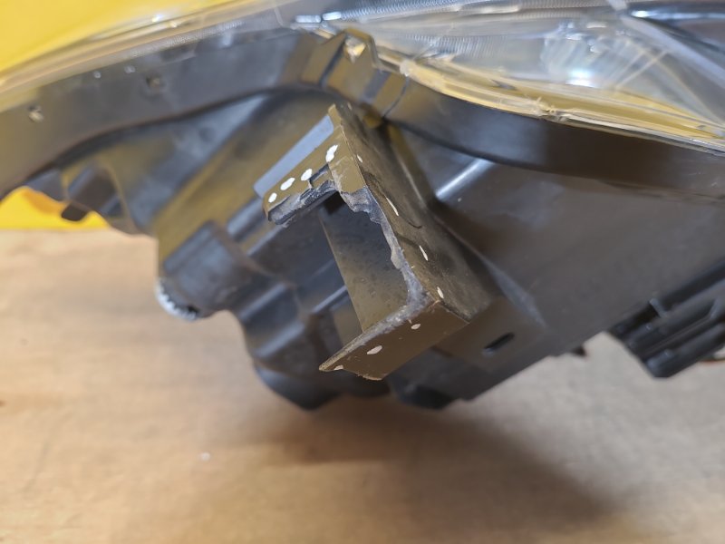 Фара правая QASHQAI/ROGUE SPORT 14-