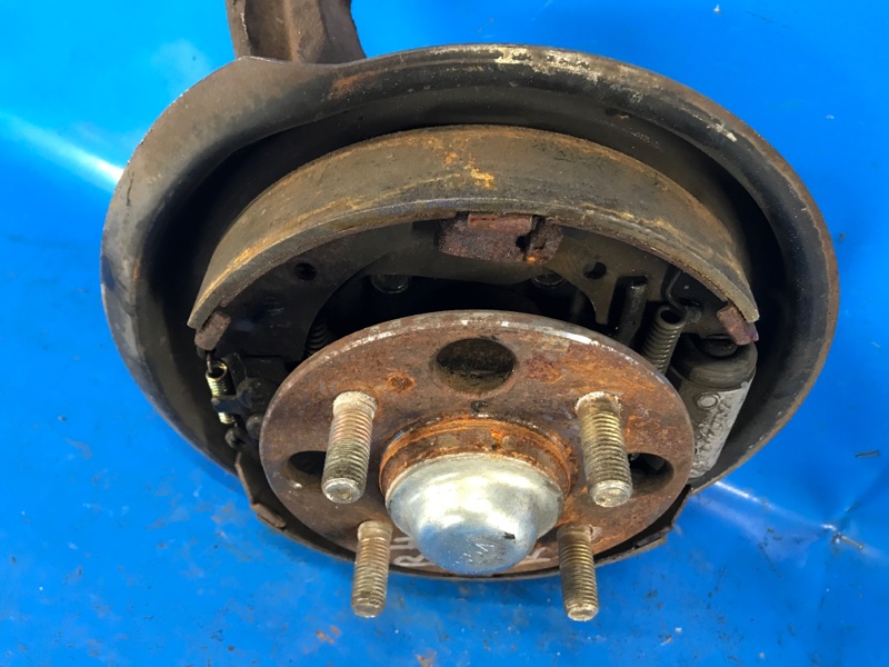 Цапфа правая CIVIC ES 00-05 2005 1.7 L D17A