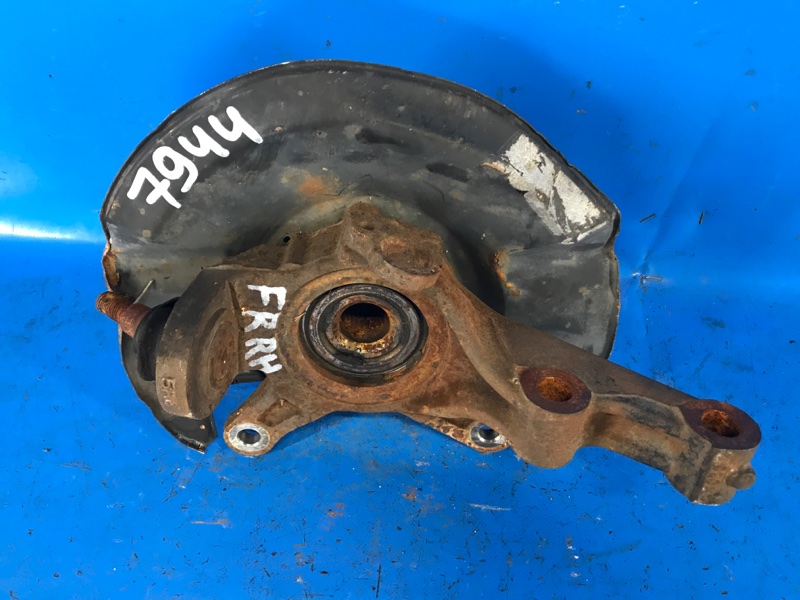 Кулак поворотный правый CIVIC ES 00-05 2005 1.7 L D17A