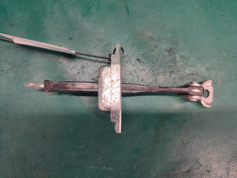 Ограничитель двери задний левый RAV4 13-19 2016 2.5 2ARFE Ограничитель двери задний левый RAV4 13-19 2016 2.5 2ARFE