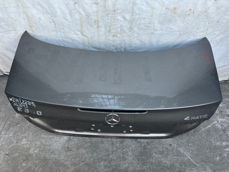 Крышка багажника MERCEDES E-CLASS W211 02-09 W211 M272972 3.5