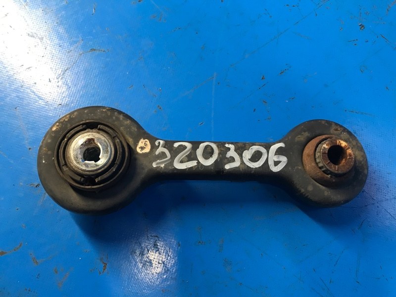 Рычаг задней подвески поперечный верхний правый FORD MUSTANG 15- 2017 3.7 C37PDED FR3Z-5A972-A Б/У