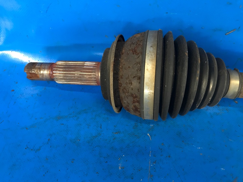 Привод передний правый PRIUS PLUS 11-14 2013 ZVW41L 1.8 2ZRFXE